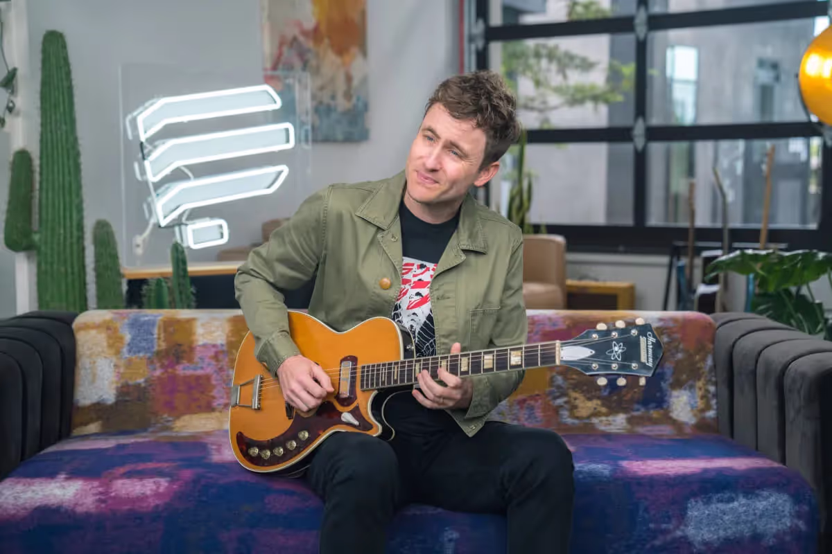 5 Mistakes That Keep Intermediate Guitarists From Making Progress